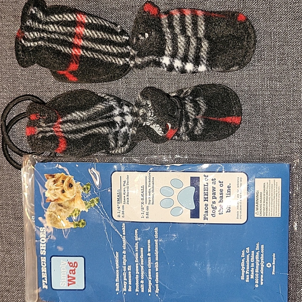 Simply Wag fleece Booties Size S